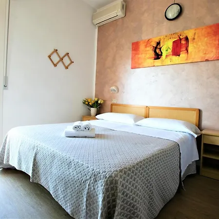 Hotell Hotel Villa Gioiosa - Beach & Bistrot Rimini