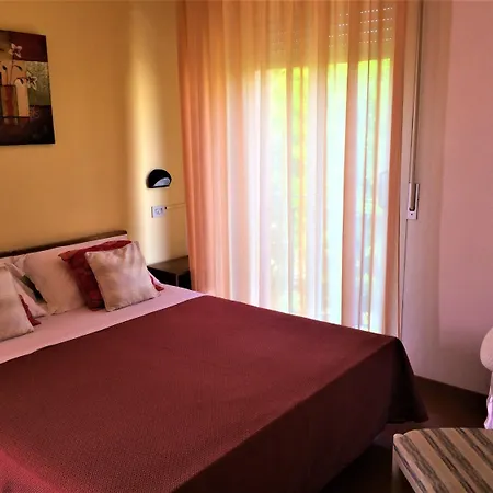 Hotell Hotel Villa Gioiosa - Beach & Bistrot