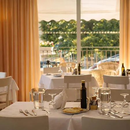 Hotel Villa Gioiosa - Beach & Bistrot Rimini